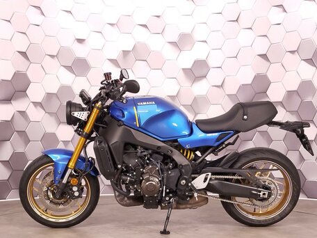 2022 Yamaha XSR900, синий, 1085000 рублей, вид 4