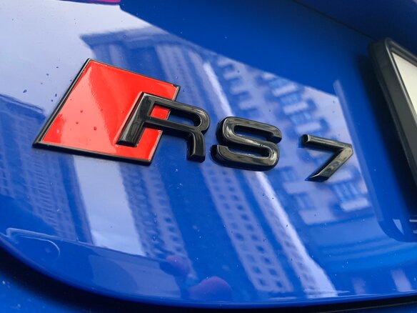 2015 Audi RS 7 I (4G) Рестайлинг, синий - вид 26