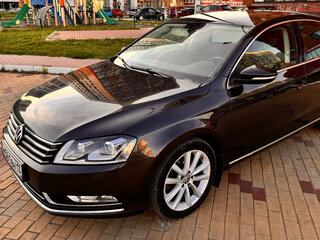 2011 Volkswagen Passat B7, серый, 1350000 рублей, вид 2