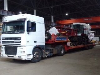 2004 Volvo FH, красный, 3500000 рублей, вид 4