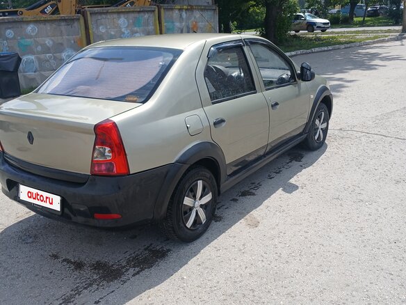 2012 Renault Logan I Рестайлинг, бежевый, 350000 рублей - вид 3
