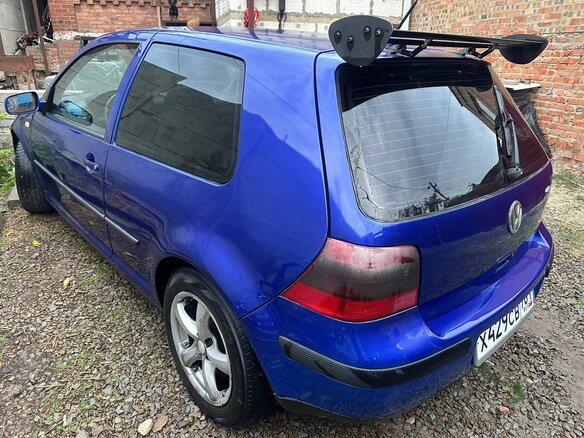 2001 Volkswagen Golf IV, синий, 135000 рублей - вид 4