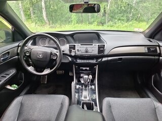 2017 Honda Accord IX Рестайлинг, серый, 1980000 рублей, вид 4