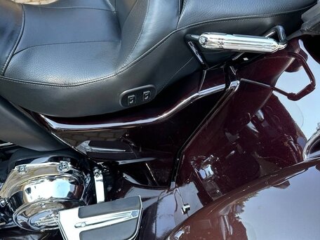 2014 Harley-Davidson Tri Glide, чёрный, 2900000 рублей, вид 3