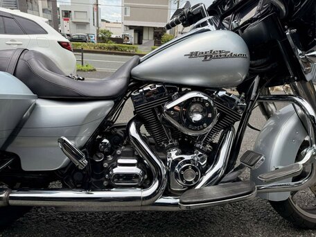 2014 Harley-Davidson Street Glide Special, серебристый, 1399000 рублей, вид 4