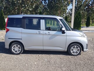 2019 Toyota Roomy I, серый, 990000 рублей, вид 3