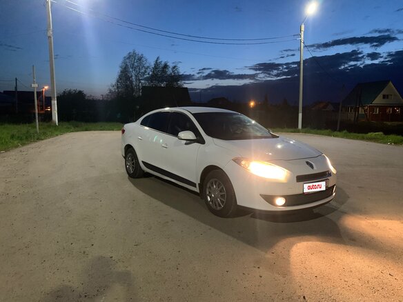 2012 Renault Fluence I, белый, 800000 рублей - вид 1