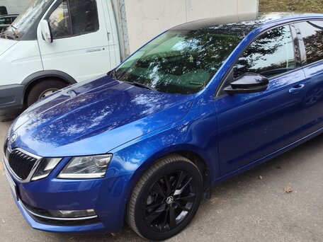 2018 Skoda Octavia III (A7) Рестайлинг, синий, 2499000 рублей, вид 2