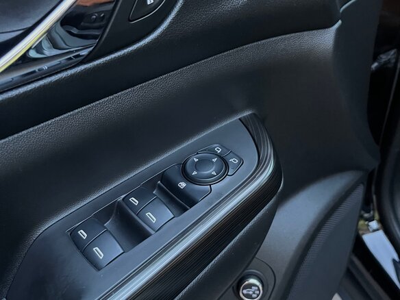 2016 GMC Acadia II, чёрный, 2780000 рублей - вид 32
