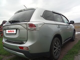 2014 Mitsubishi Outlander III, серебристый, 1854814 рублей, вид 5