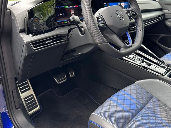 2023 Volkswagen Golf R VIII, синий - вид 12