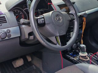 2014 Opel Astra H Рестайлинг, белый, 700000 рублей, вид 3