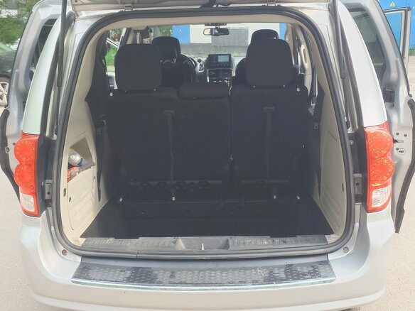 2011 Dodge Caravan Grand V, серый, 1349999 рублей - вид 14