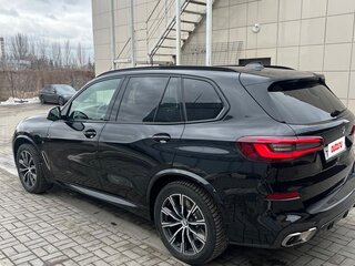 2020 BMW X5 M50d IV (G05/G18), чёрный, 8500000 рублей, вид 2