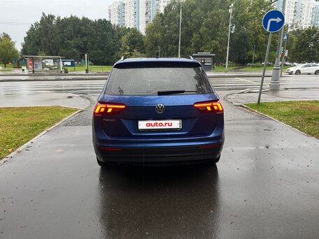2018 Volkswagen Tiguan II, синий, 1570000 рублей, вид 5