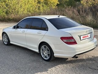 2010 Mercedes-Benz C-Класс 180 BlueEFFICIENCY III (W204), белый, 1300000 рублей, вид 2