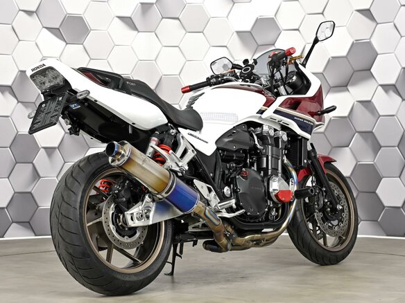 2017 Honda CB 1300, белый, 899000 рублей - вид 6