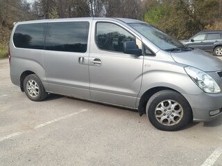 2011 Hyundai Grand Starex I, серый, 1600000 рублей, вид 3