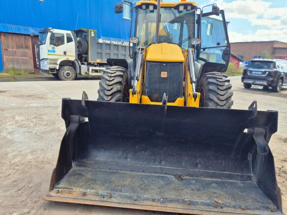 2013 JCB 4CX, жёлтый, 6500000 рублей - вид 2