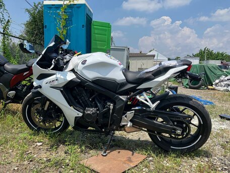 2023 Honda CBR 650R, белый, 977000 рублей, вид 1