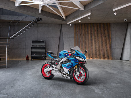 2026 Aprilia RS 660, синий, 1600000 рублей, вид 2