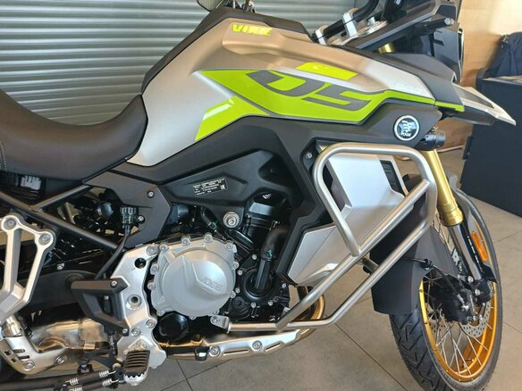 2026 Voge 900DSX, серебристый, 1033000 рублей - вид 6
