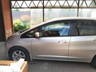 2011 Honda Fit Hybrid II, серый, 900000 рублей, вид 4