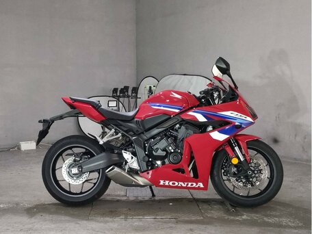 2025 Honda CBR 650R, красный, 1177000 рублей, вид 2