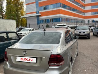 2017 Volkswagen Polo V Рестайлинг, серебристый, 1100000 рублей, вид 3