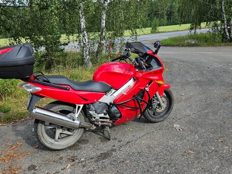 1998 Honda VFR 800, красный, 390000 рублей, вид 3