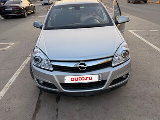 2010 Opel Astra H Рестайлинг, серебристый, 650000 рублей, вид 2