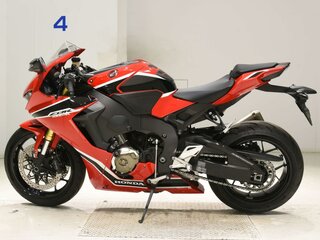 2017 Honda CBR 1000 RR/RA Fireblade, красный, 1377000 рублей, вид 1