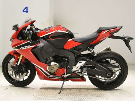 2017 Honda CBR 1000 RR/RA Fireblade, красный, 1377000 рублей, вид 1