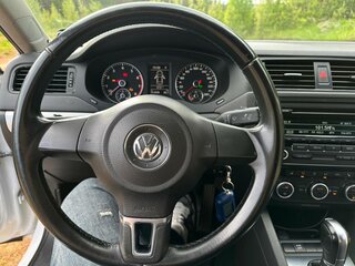 2012 Volkswagen Jetta VI, белый, 1050000 рублей, вид 3