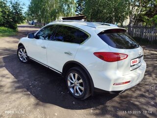2017 Infiniti QX50 I Рестайлинг, белый, 2499999 рублей, вид 3
