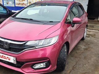 2017 Honda Fit III Рестайлинг, красный, 1430000 рублей, вид 2