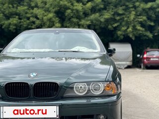 2000 BMW 5 серии 525i IV (E39) Рестайлинг, зелёный, 1000000 рублей, вид 2