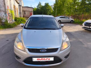 2010 Ford Focus II Рестайлинг, серый, 630000 рублей, вид 2