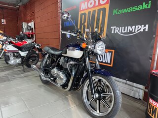 2010 Triumph Bonneville, белый, 650000 рублей, вид 2