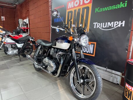 2010 Triumph Bonneville, белый, 650000 рублей, вид 2