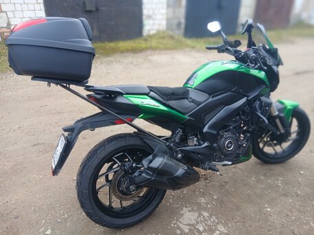 2020 Bajaj Dominar 400, зелёный, 333333 рублей, вид 2