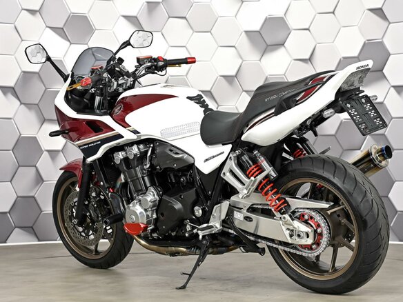 2017 Honda CB 1300, белый, 899000 рублей - вид 7