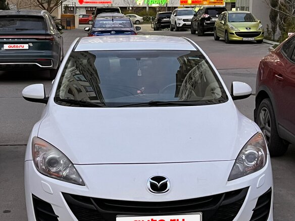 2011 Mazda 3 II (BL), белый, 730000 рублей