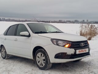 2022 Lada (ВАЗ) Granta I Рестайлинг, белый, 650000 рублей, вид 2