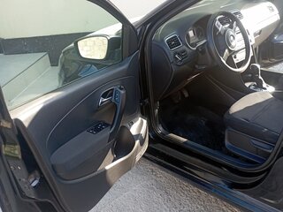 2011 Volkswagen Polo V, чёрный, 750000 рублей, вид 5