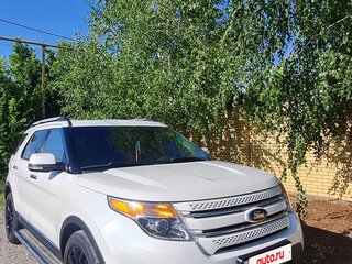 2013 Ford Explorer V, белый, 2050000 рублей, вид 1