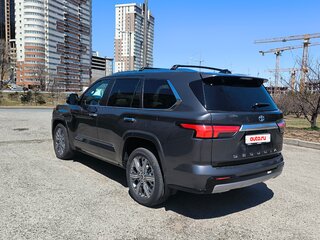 2024 Toyota Sequoia III, серый, 15000000 рублей, вид 4