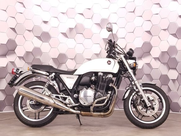 2013 Honda CB 1100, белый, 677000 рублей - вид 2