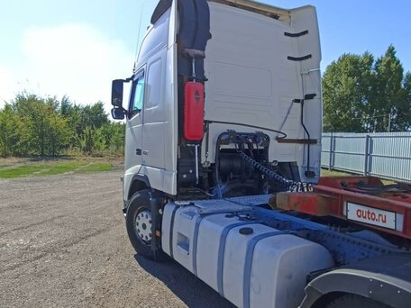 2012 Volvo FH, белый, 4500000 рублей, вид 3