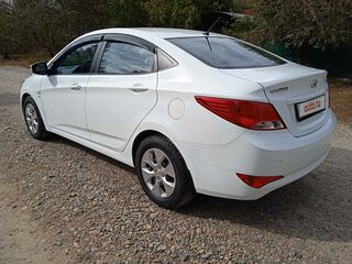 2015 Hyundai Solaris I Рестайлинг, белый, 1150000 рублей, вид 5